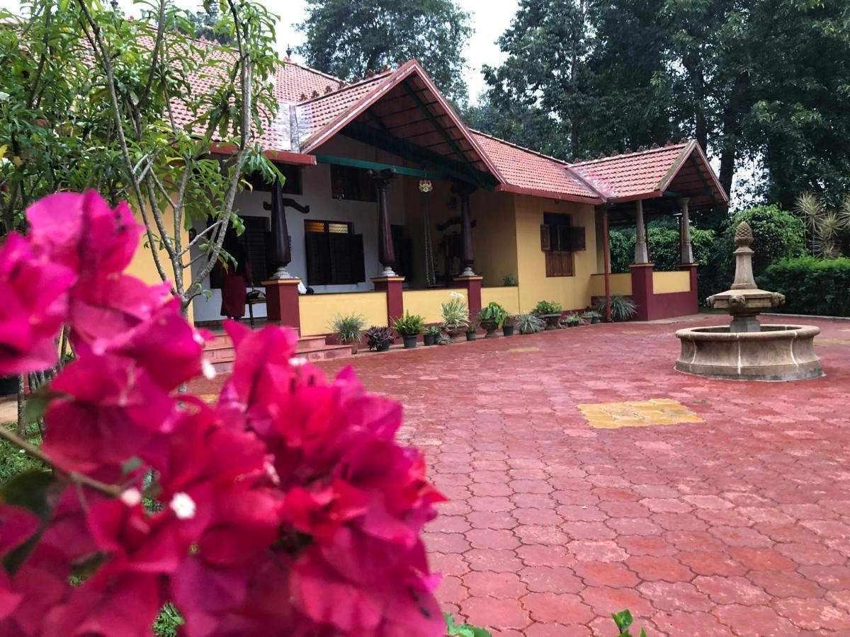 Ama Stays & Trails, Rare Earth Estate Madikeri Eksteriør bilde